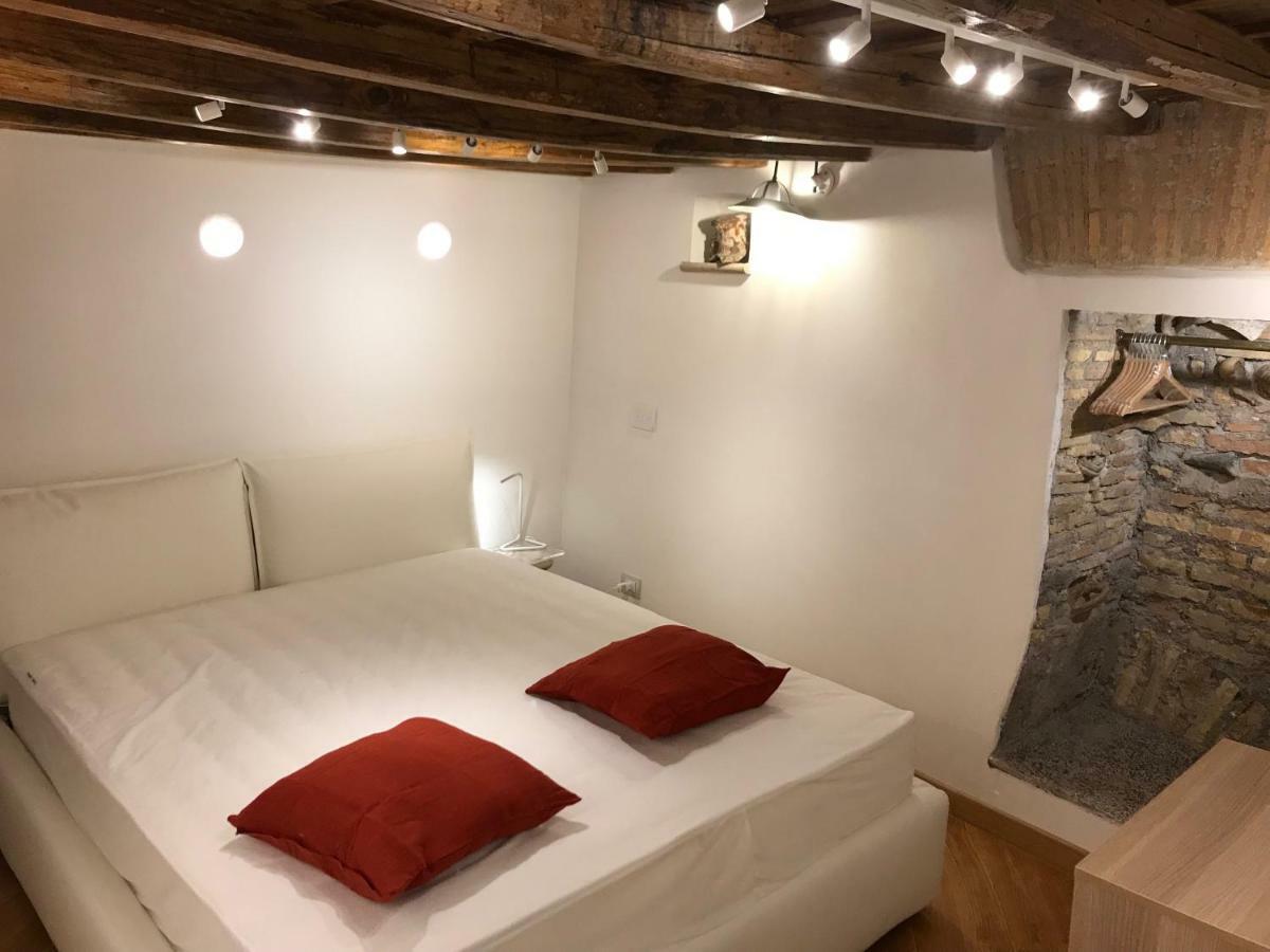 Apartamento La Casa Dei Marmi Roma Exterior foto