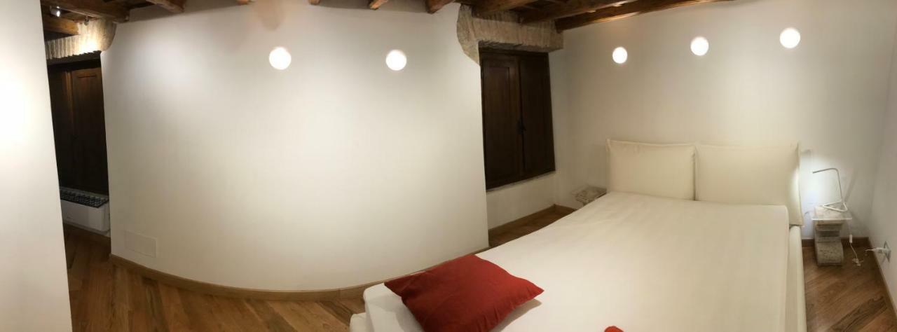 Apartamento La Casa Dei Marmi Roma Exterior foto